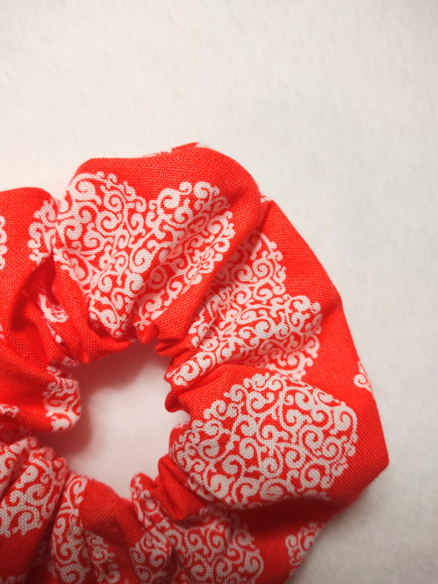 "Heart Scrolls" Red and White Hair Scrunchie