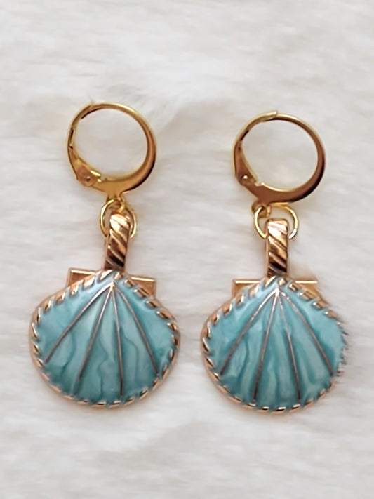 "Ocean Dreams: Gold Stainless Steel Seashell  Earrings